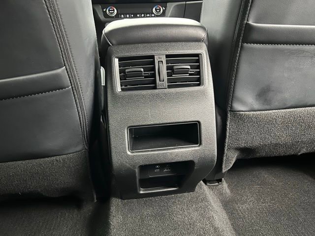 Used 2024 Mitsubishi Outlander SE image 13