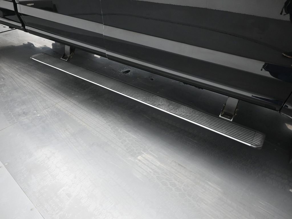 Certified 2022 Ford F250 Lariat w/ Lariat Ultimate Package image 27