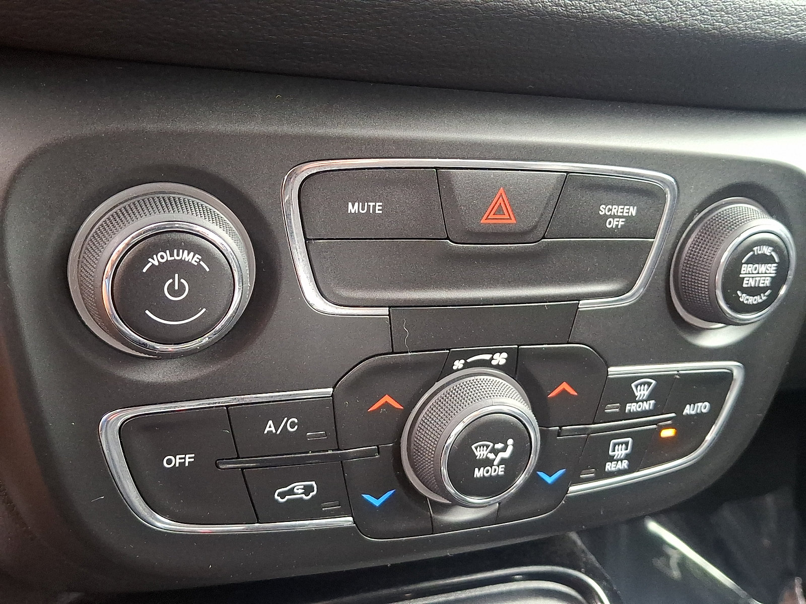 Used 2021 Jeep Compass Latitude AWD/4WD image 15