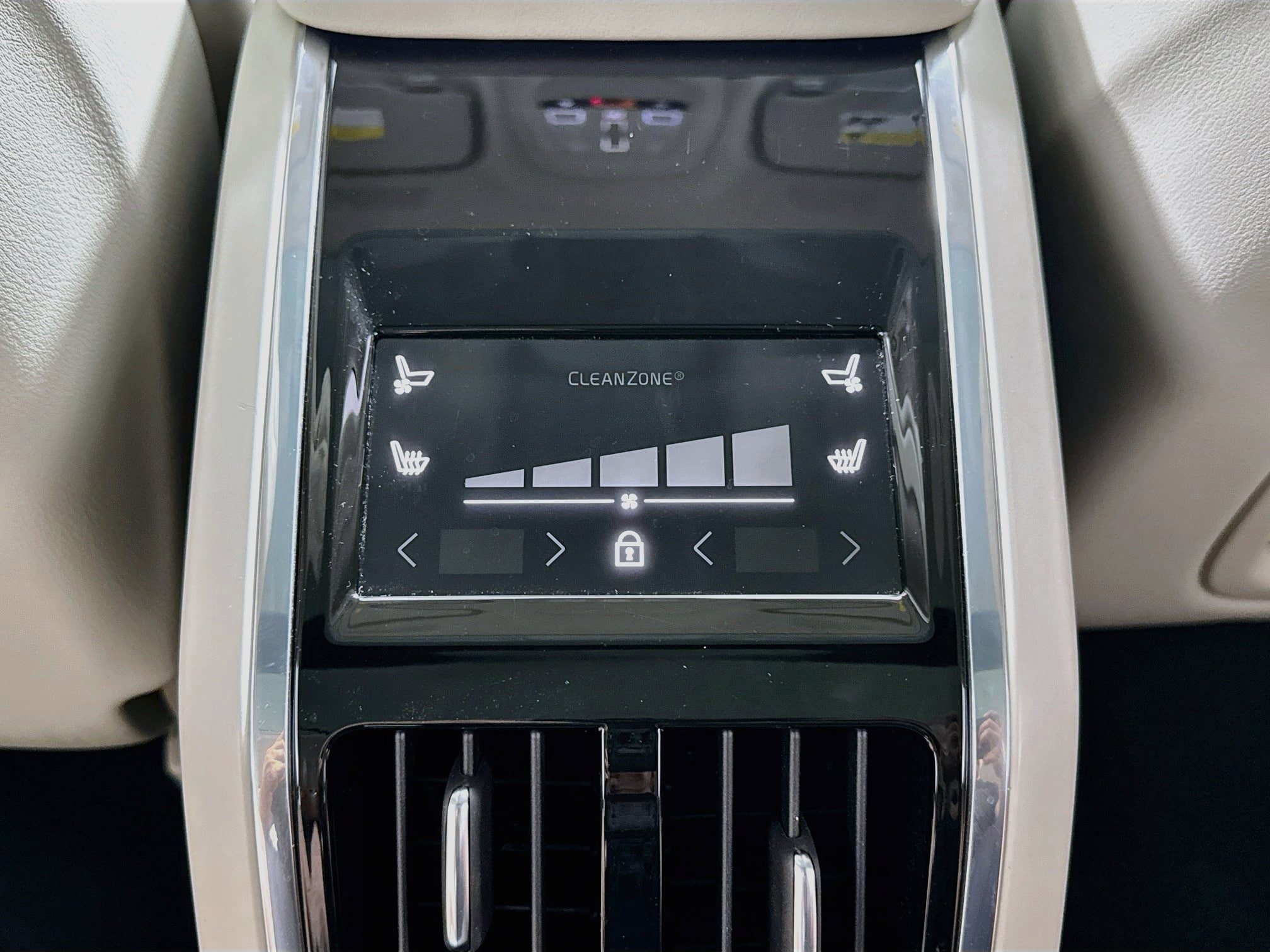 Used 2023 Volvo S90 B6 Ultimate w/ Lounge Package AWD/4WD image 7