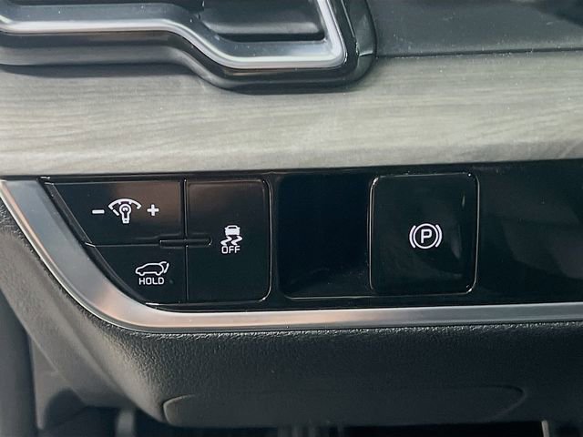 Certified 2025 Kia Sportage X-Pro Prestige AWD/4WD image 10
