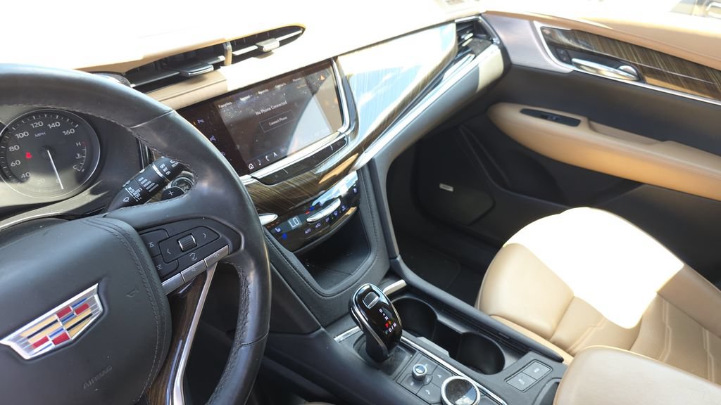 Used 2022 Cadillac XT6 Premium Luxury w/ Platinum Package FWD image 21