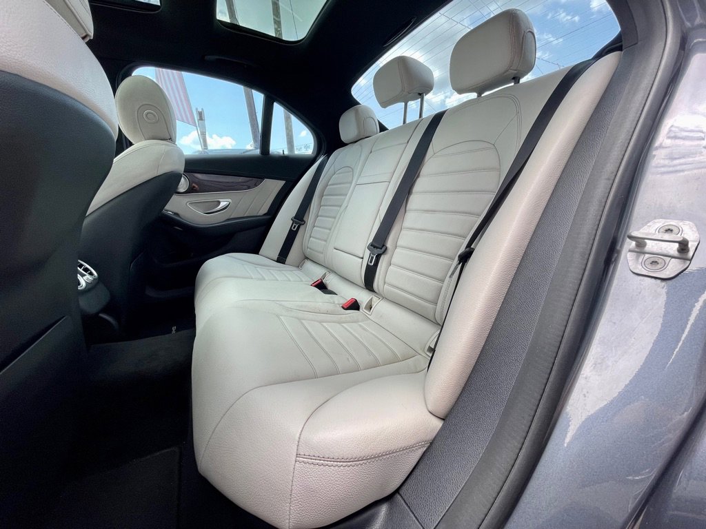 Used 2015 Mercedes-Benz C 400 4MATIC image 18