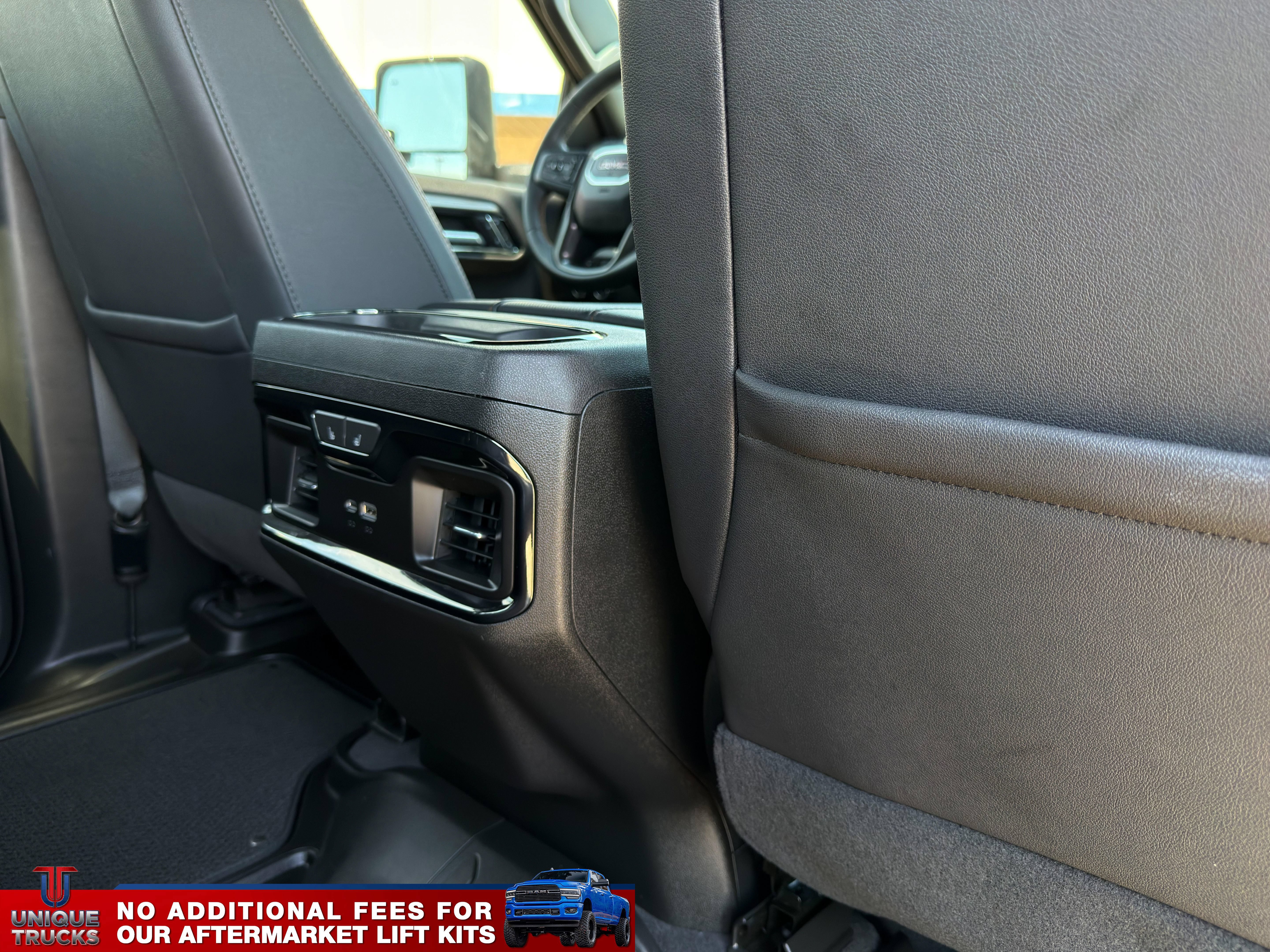 Used 2024 GMC Sierra 2500 AT4 w/ AT4 Preferred Package AWD/4WD image 27