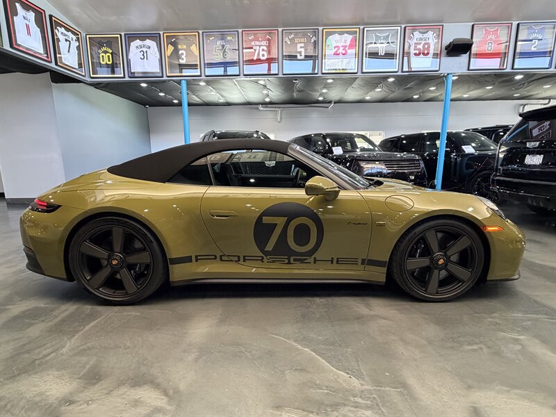 Used 2026 Porsche 911 GTS image 4