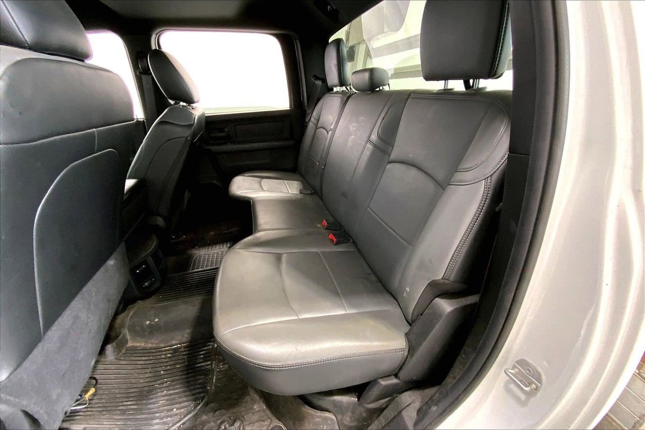 Used 2022 RAM 5500 Tradesman w/ Chrome Appearance Group image 24