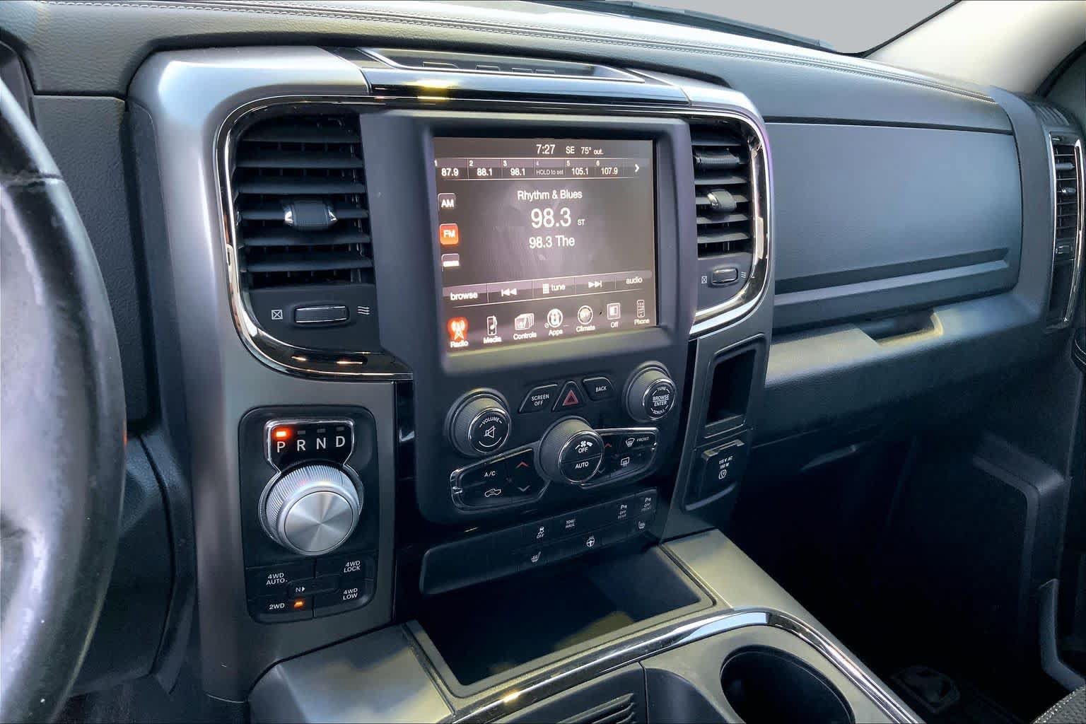 Used 2017 RAM 1500 Sport w/ Quick Order Package 26Q Night AWD/4WD image 6