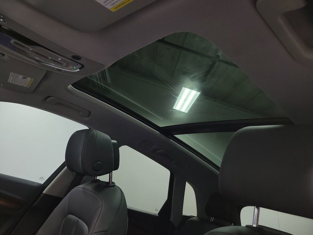 Used 2021 Audi Q5 2.0T Premium w/ Convenience Package image 14