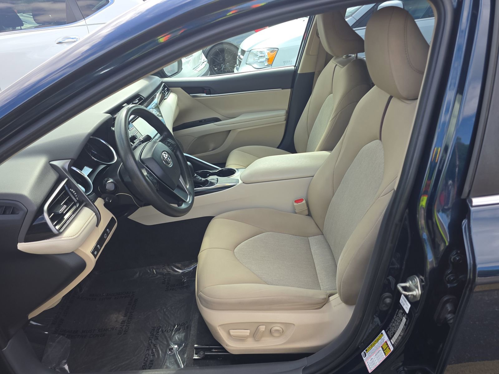 Used 2019 Toyota Camry LE FWD image 10