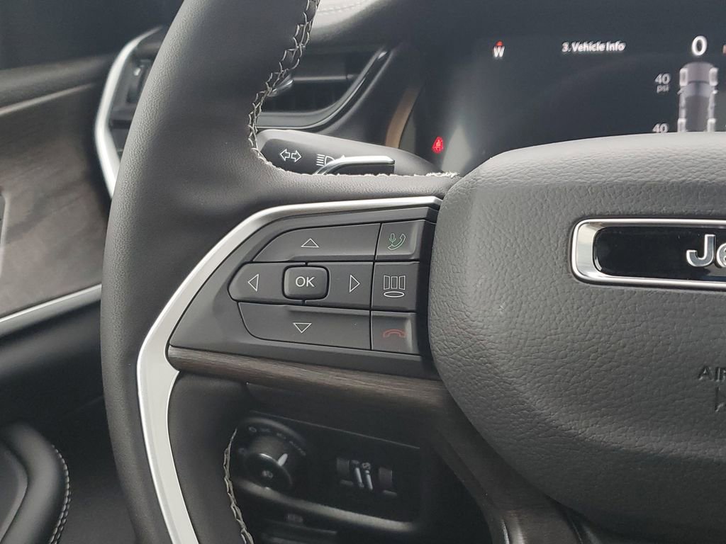 New 2026 Jeep Grand Cherokee Limited image 25