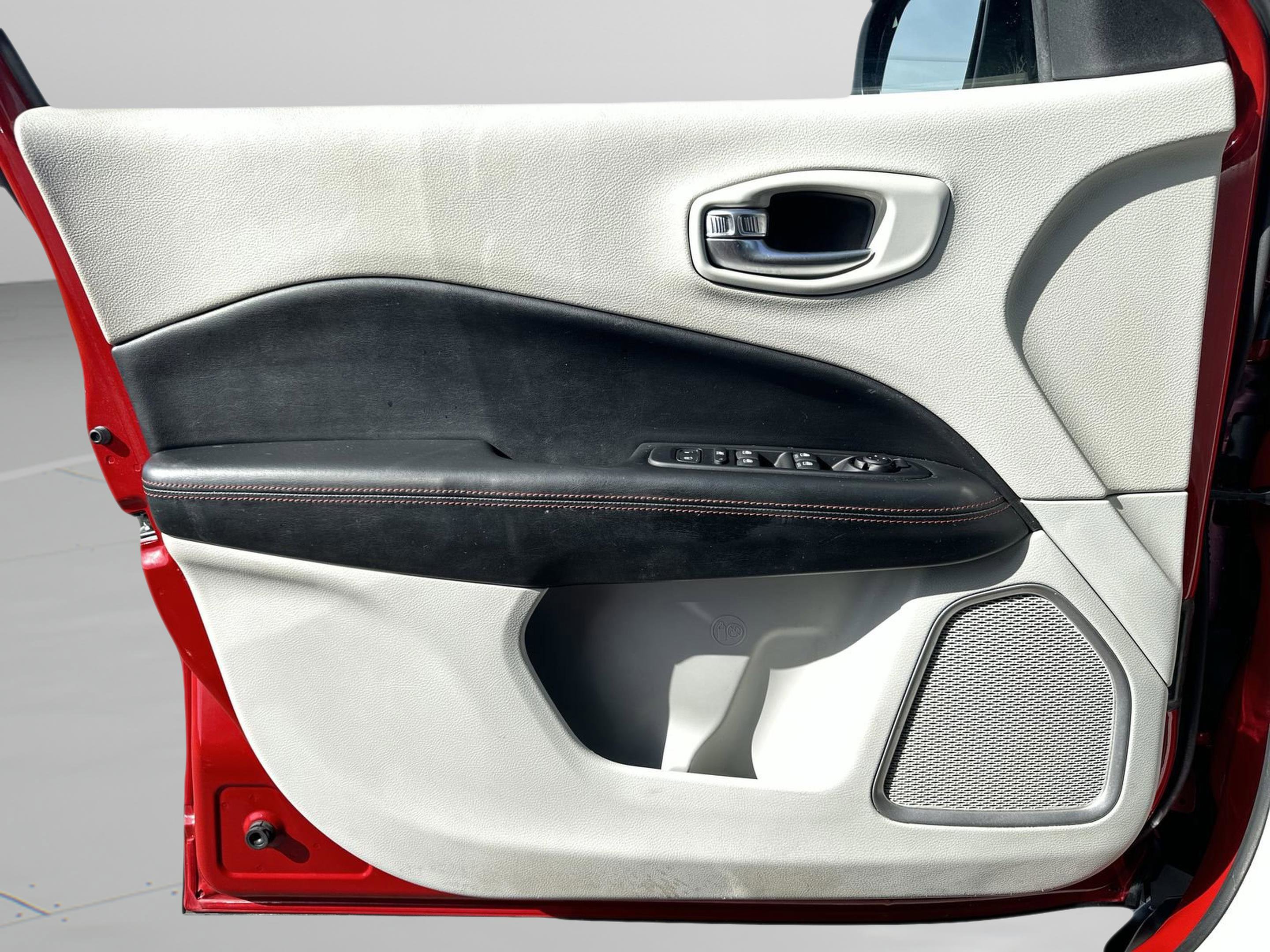 Used 2020 Jeep Compass Limited w/ Safety & Security Group image 22