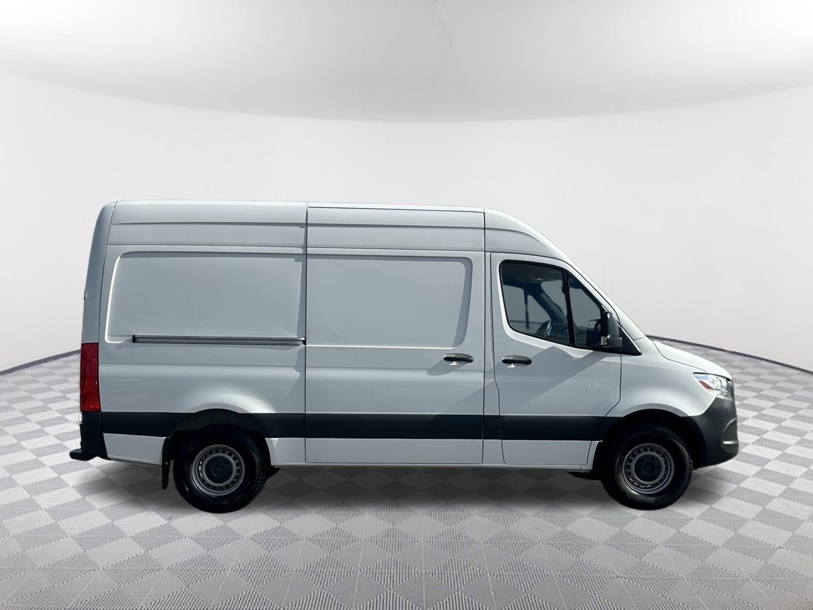 Used 2020 Mercedes-Benz Sprinter 144 Cargo w/ Driver Convenience Package image 6