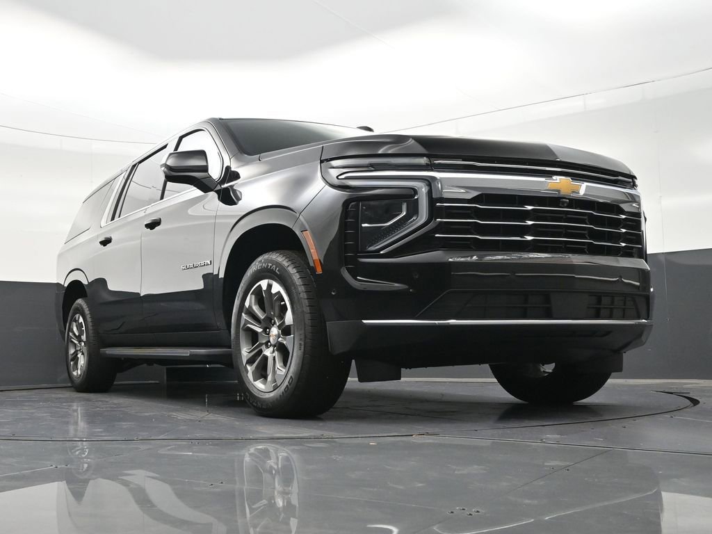 Used 2025 Chevrolet Suburban LT RWD image 31