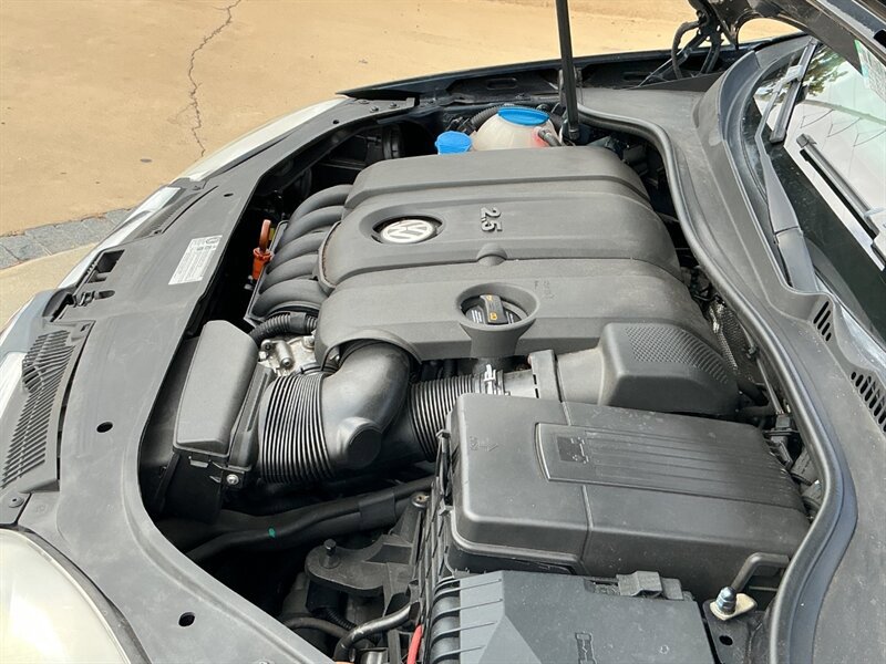 Used 2010 Volkswagen Jetta S FWD image 35