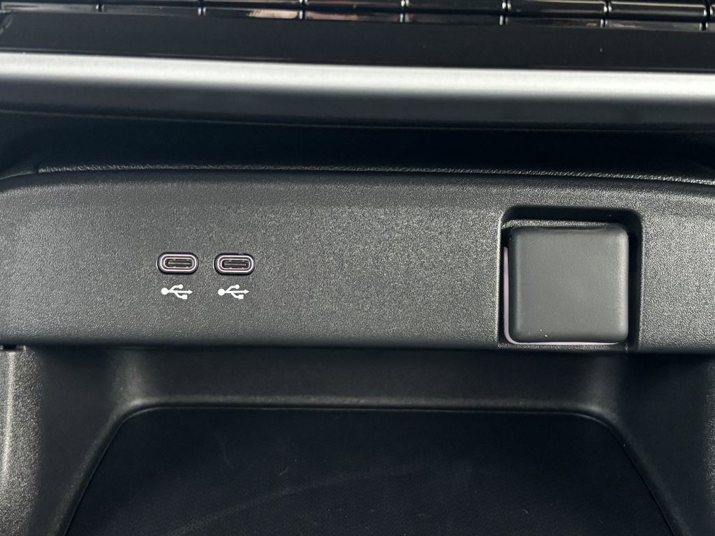 Used 2025 Honda Prologue EX image 16