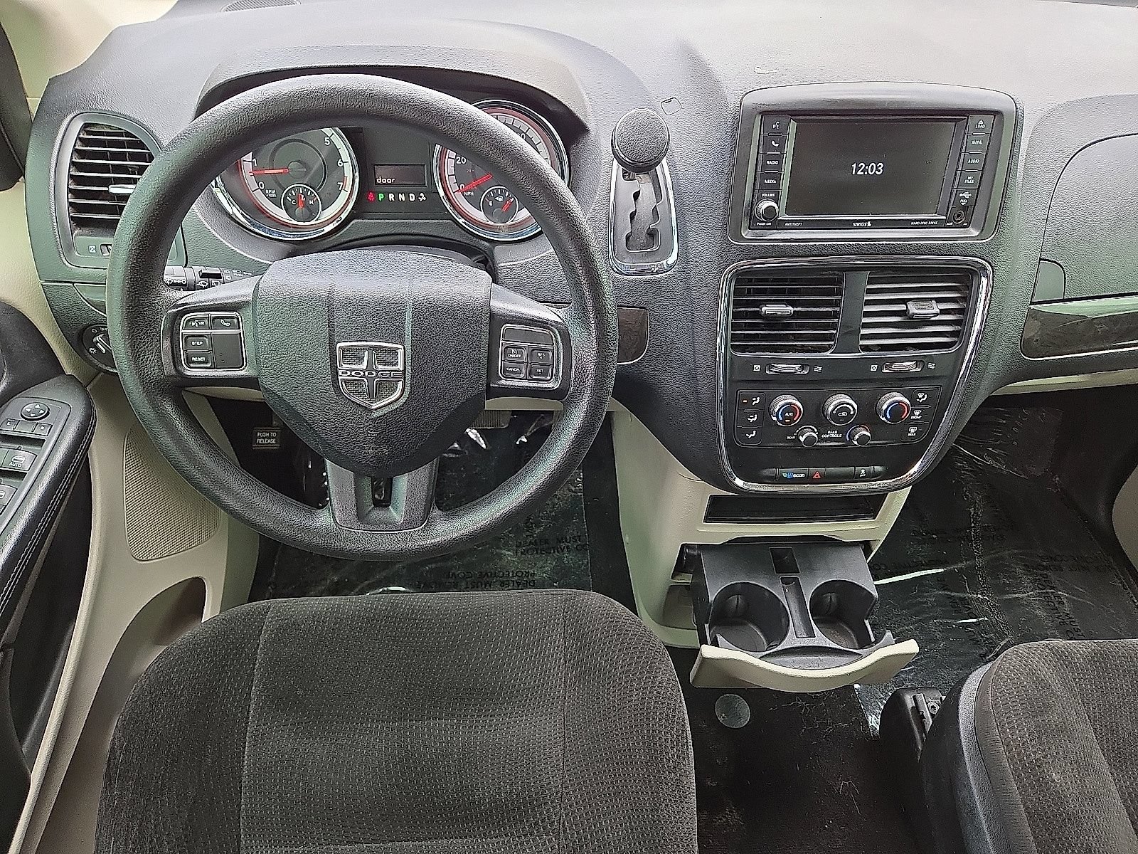 Used 2018 Dodge Grand Caravan SE w/ UConnect Hands-Free Group FWD image 13