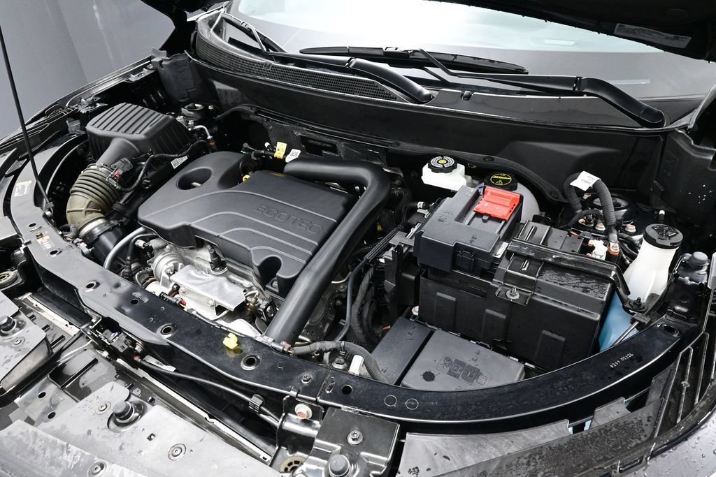 Used 2026 Chevrolet Equinox LT AWD/4WD image 13