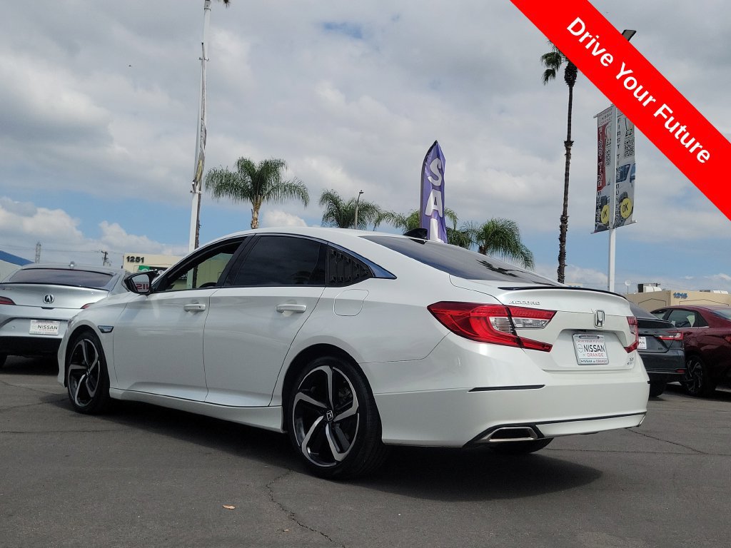 Used 2021 Honda Accord Sport image 2