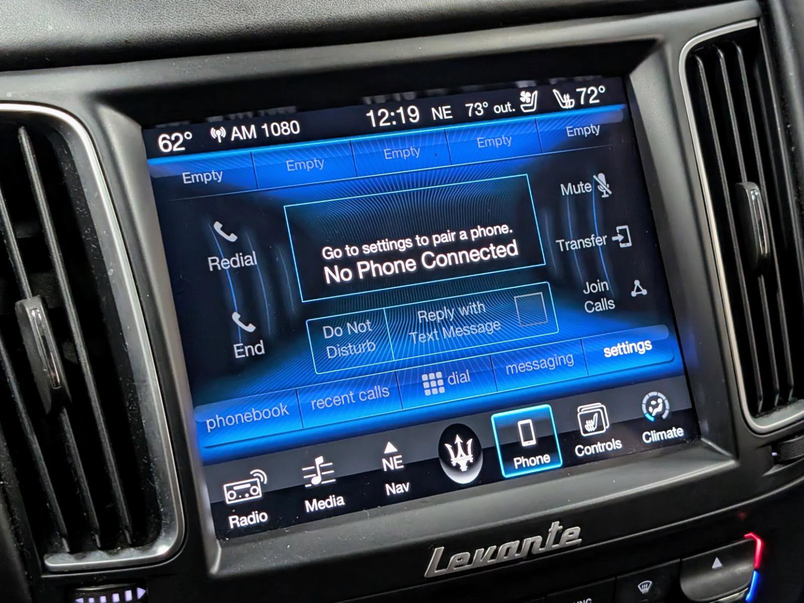 Used 2017 Maserati Levante w/ Luxury Package AWD/4WD image 38