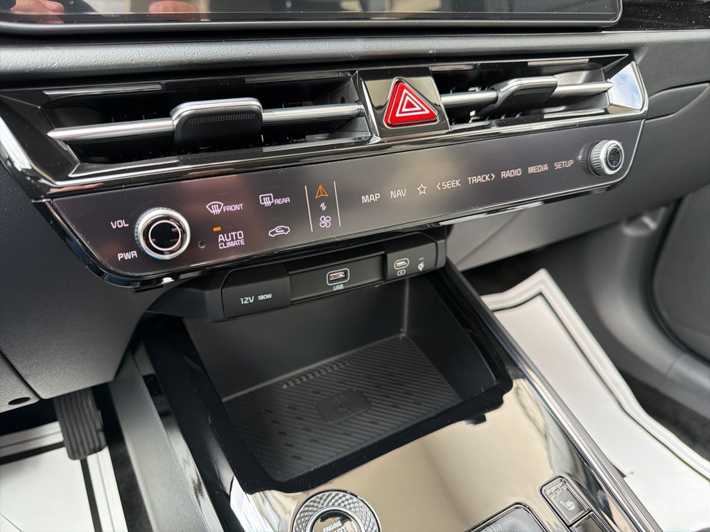 New 2026 Kia Niro EX FWD image 22