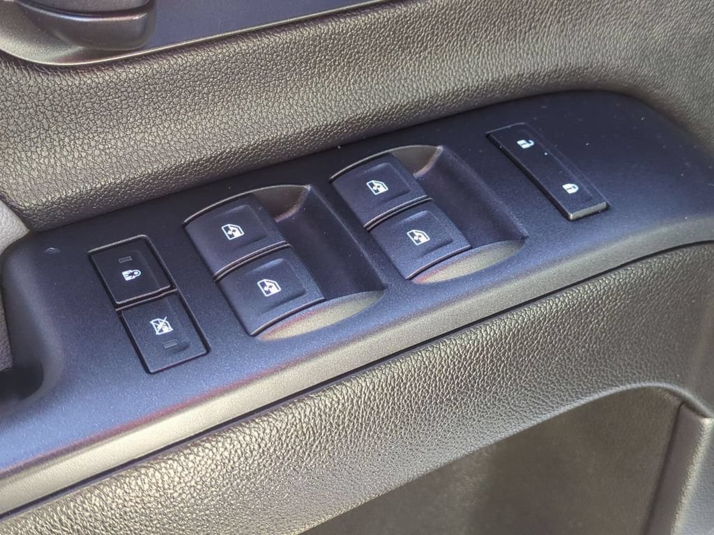 Used 2019 Chevrolet Silverado 1500 W/T AWD/4WD image 12