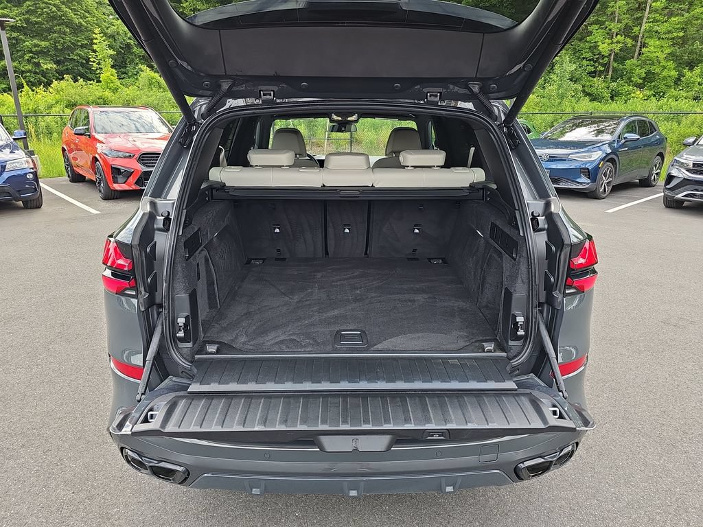Certified 2024 BMW X5 M60i AWD/4WD image 23
