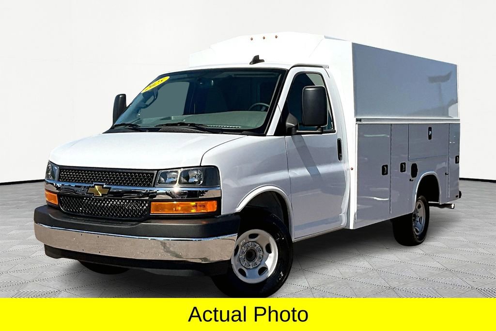 New 2025 Chevrolet Express 3500 w/ Power Convenience Package