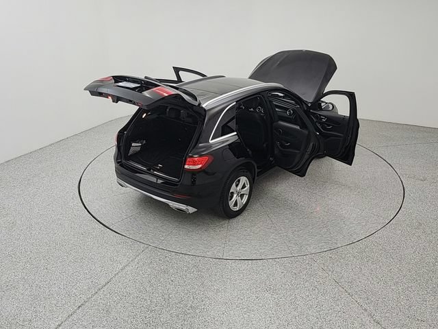 Used 2018 Mercedes-Benz GLC 300 4MATIC image 23