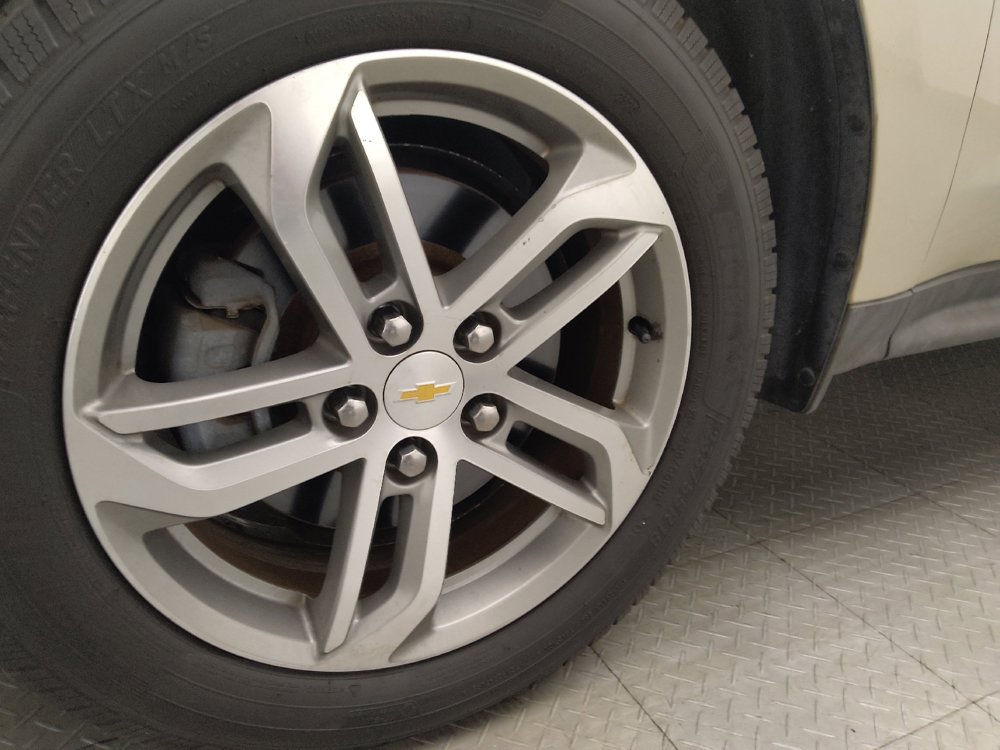 Used 2016 Chevrolet Equinox LTZ w/ Enhanced Convenience Package FWD image 31