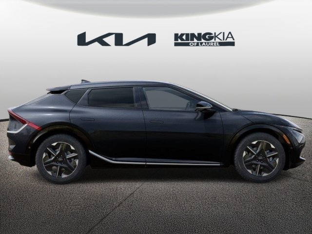 New 2026 Kia EV6 Wind RWD image 8