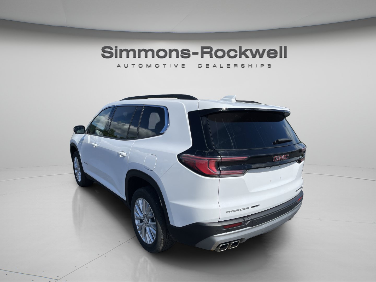 Used 2025 GMC Acadia Elevation w/ Elevation Premium Package AWD/4WD image 3