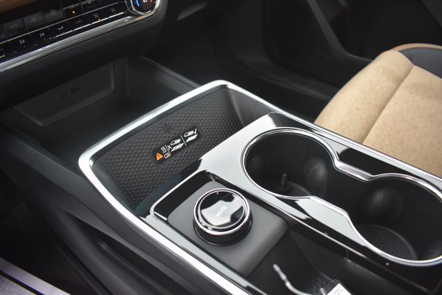 New 2026 Chevrolet Equinox ACTIV w/ Safety and Technology Package image 28