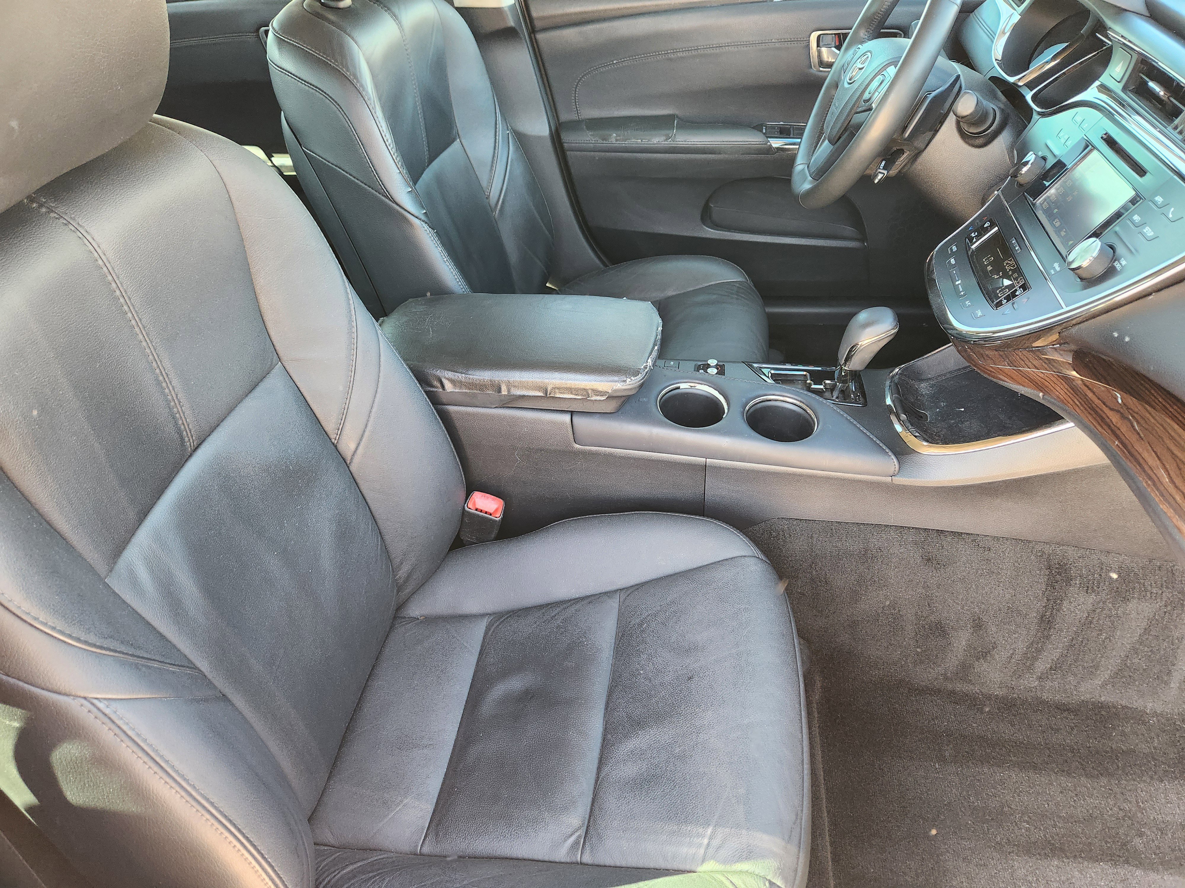 Used 2013 Toyota Avalon XLE image 14