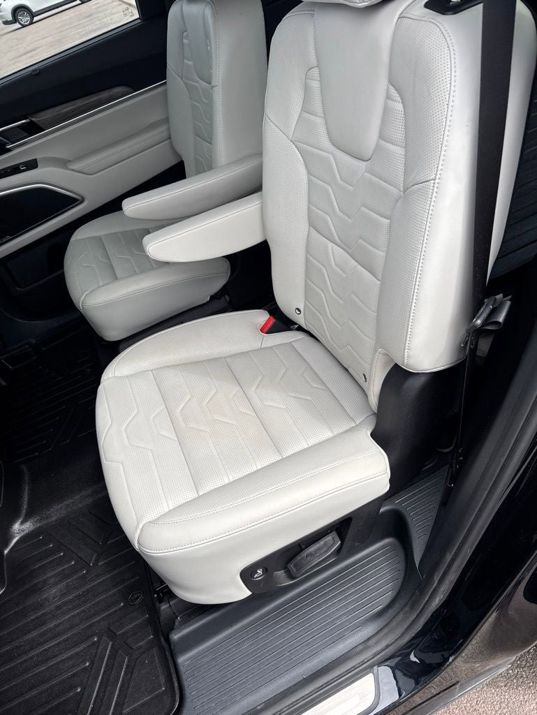 Used 2021 Kia Telluride SX w/ SX Prestige Package AWD/4WD image 26