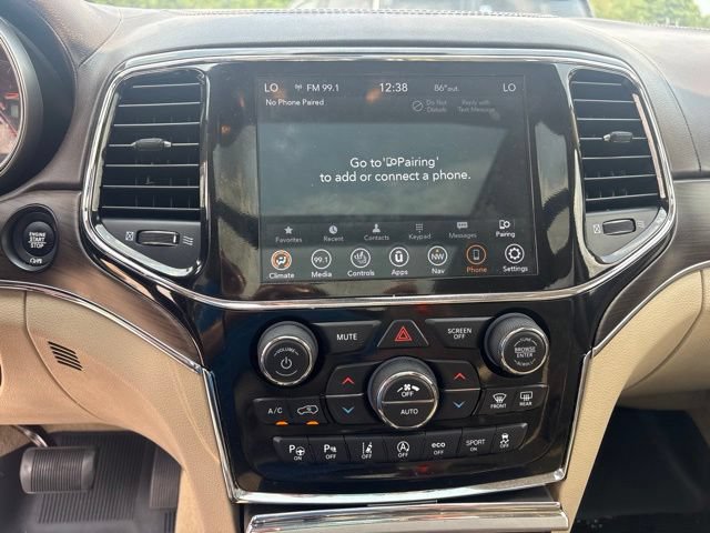 Used 2021 Jeep Grand Cherokee Overland AWD/4WD image 7