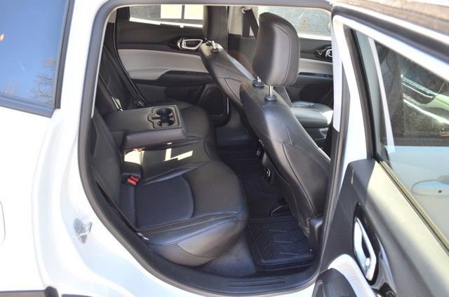Used 2022 Jeep Compass Limited AWD/4WD image 33