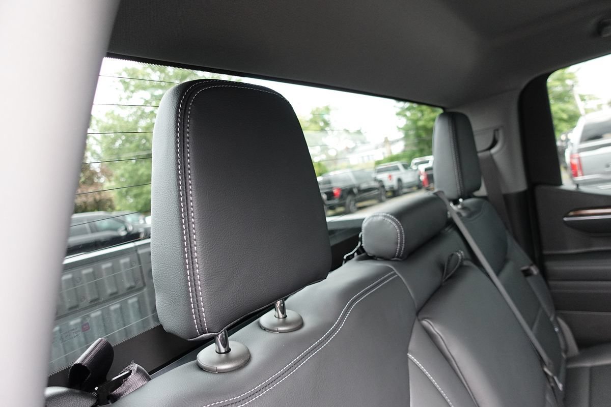 Used 2025 GMC Sierra 1500 Elevation AWD/4WD image 34
