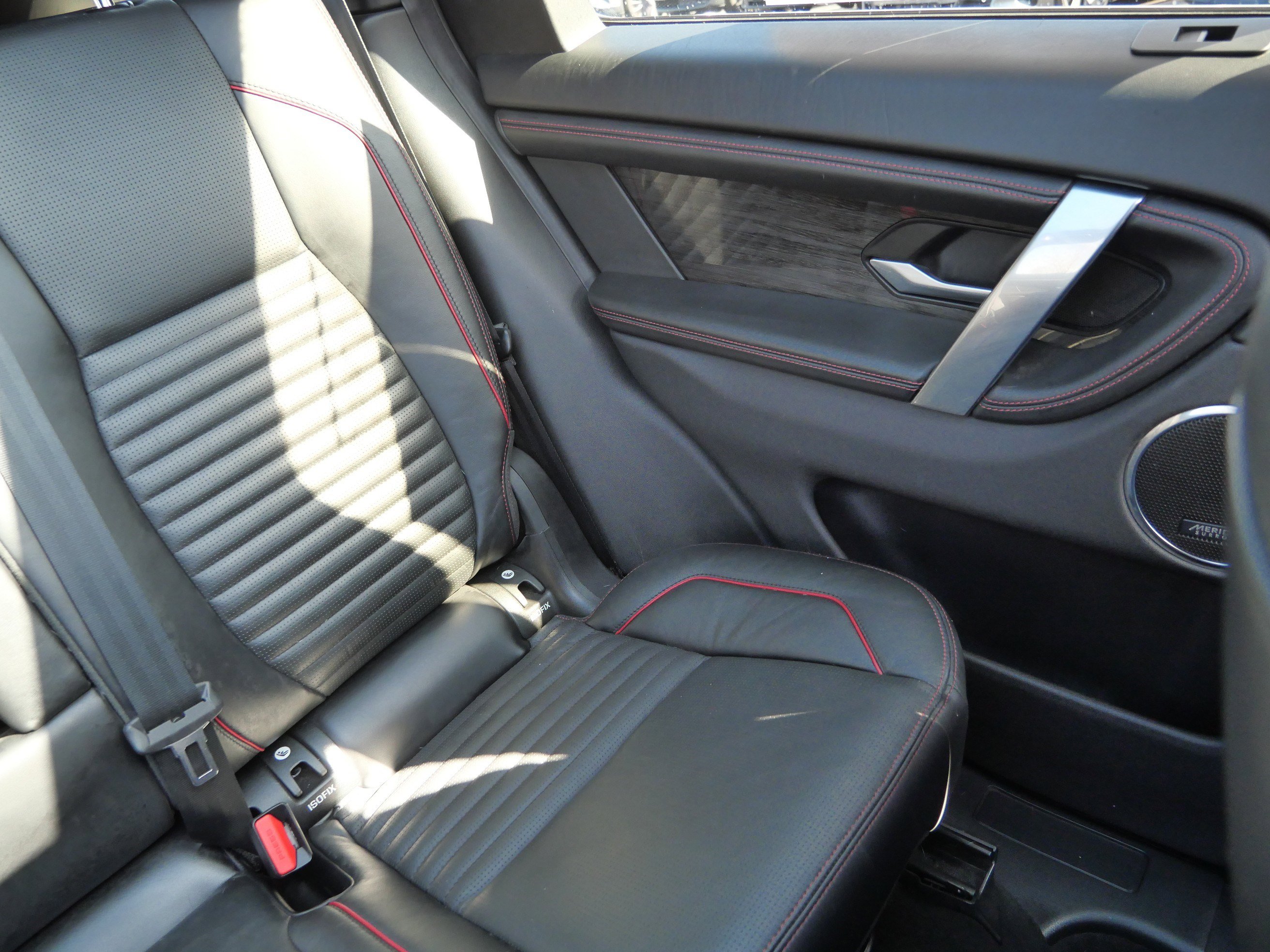 Used 2020 Land Rover Discovery Sport HSE R-Dynamic image 14