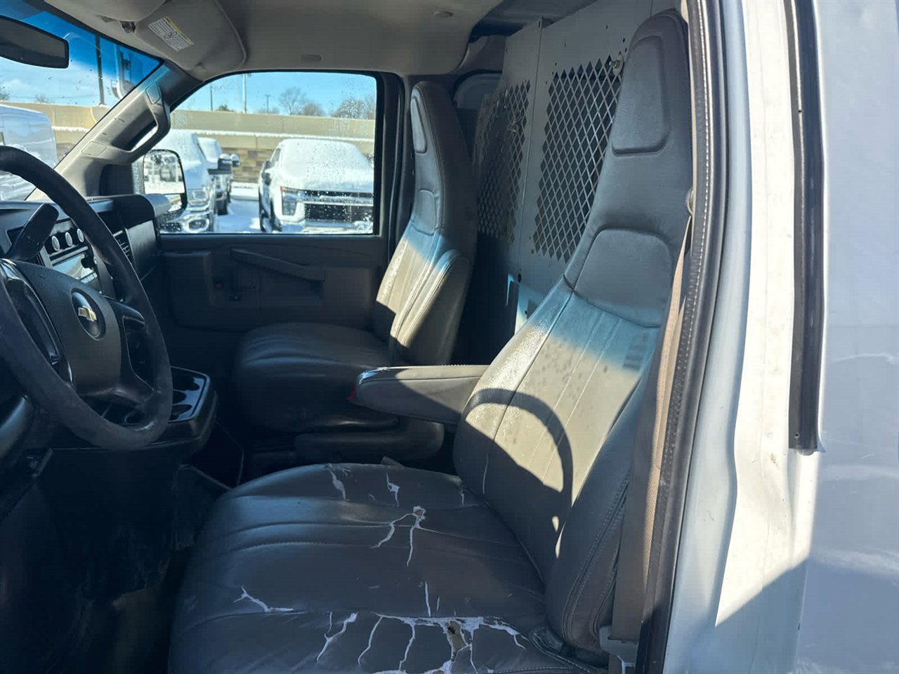 Used 2016 Chevrolet Express 2500 image 13