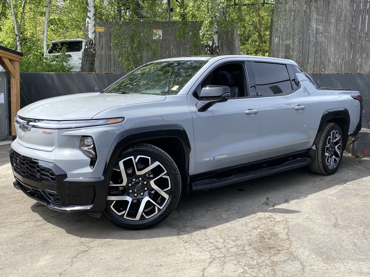 Used 2025 Chevrolet Silverado EV RST