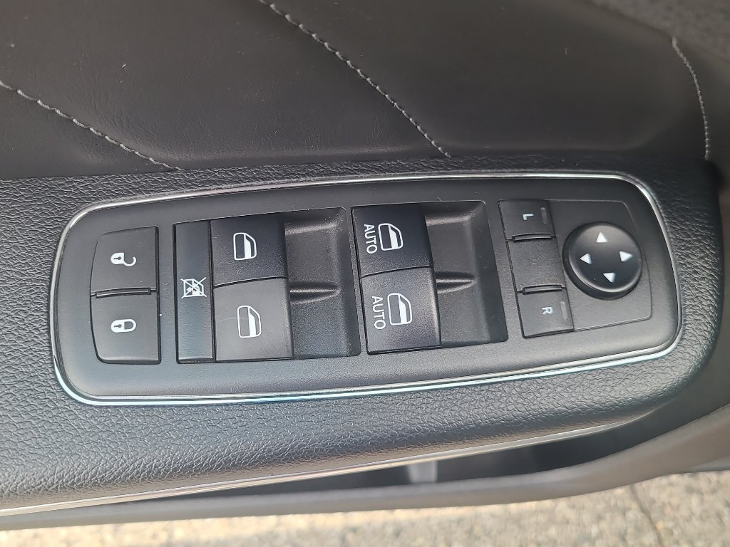 Used 2018 Dodge Charger GT AWD/4WD image 12