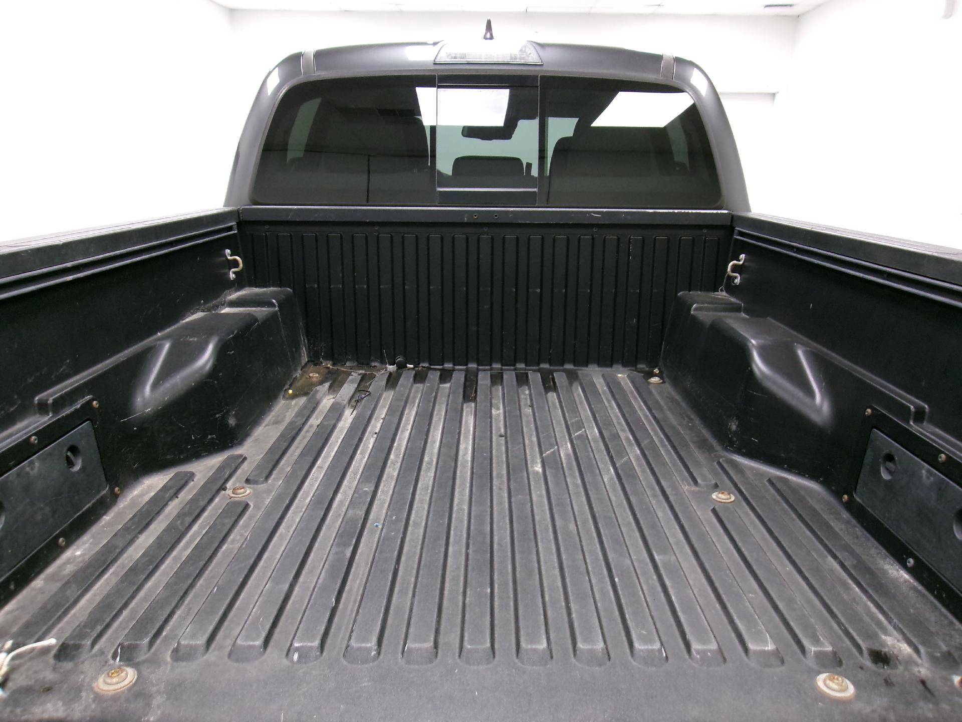 Used 2018 Toyota Tacoma SR5 image 12