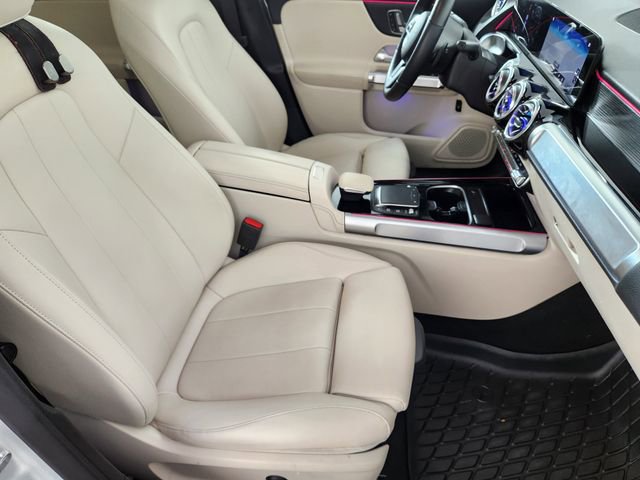 Used 2023 Mercedes-Benz GLB 250 4MATIC image 13