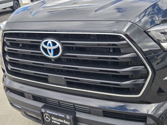 Used 2024 Toyota Sequoia SR5 w/ SR5 Premium Package AWD/4WD image 38