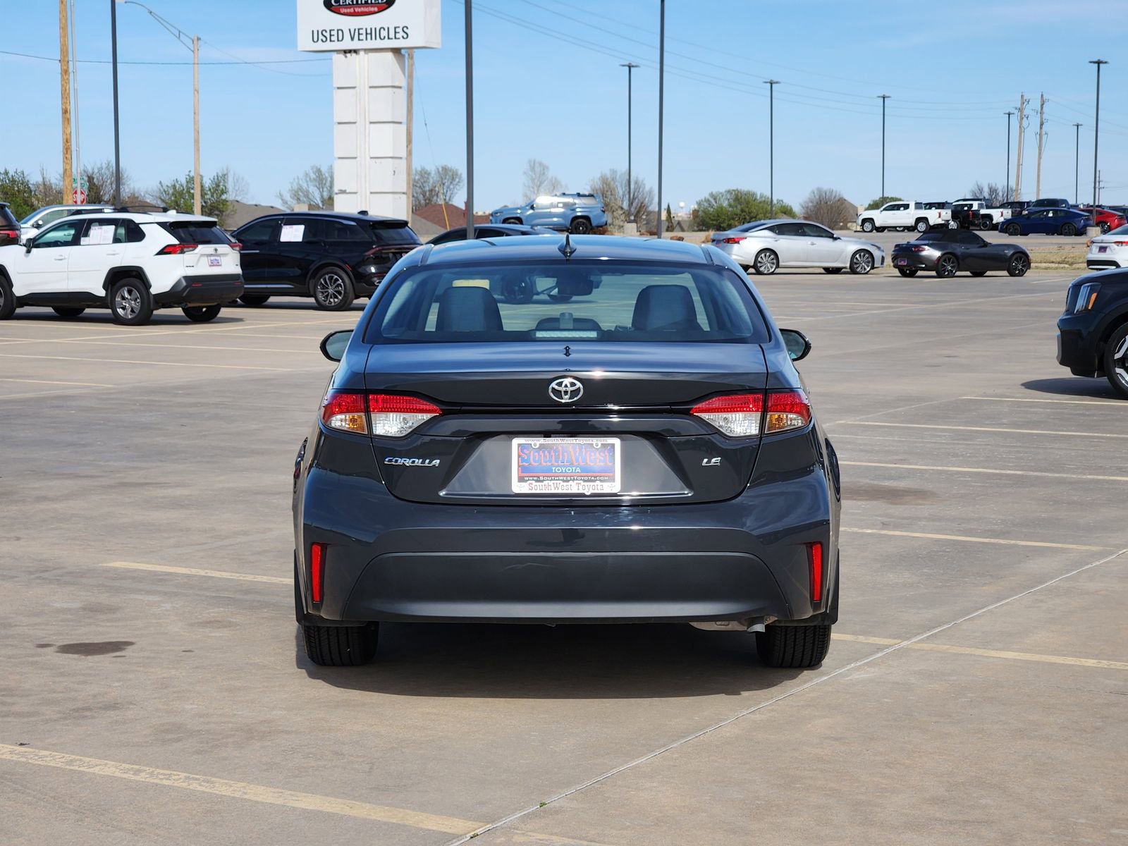 Used 2026 Toyota Corolla LE image 8