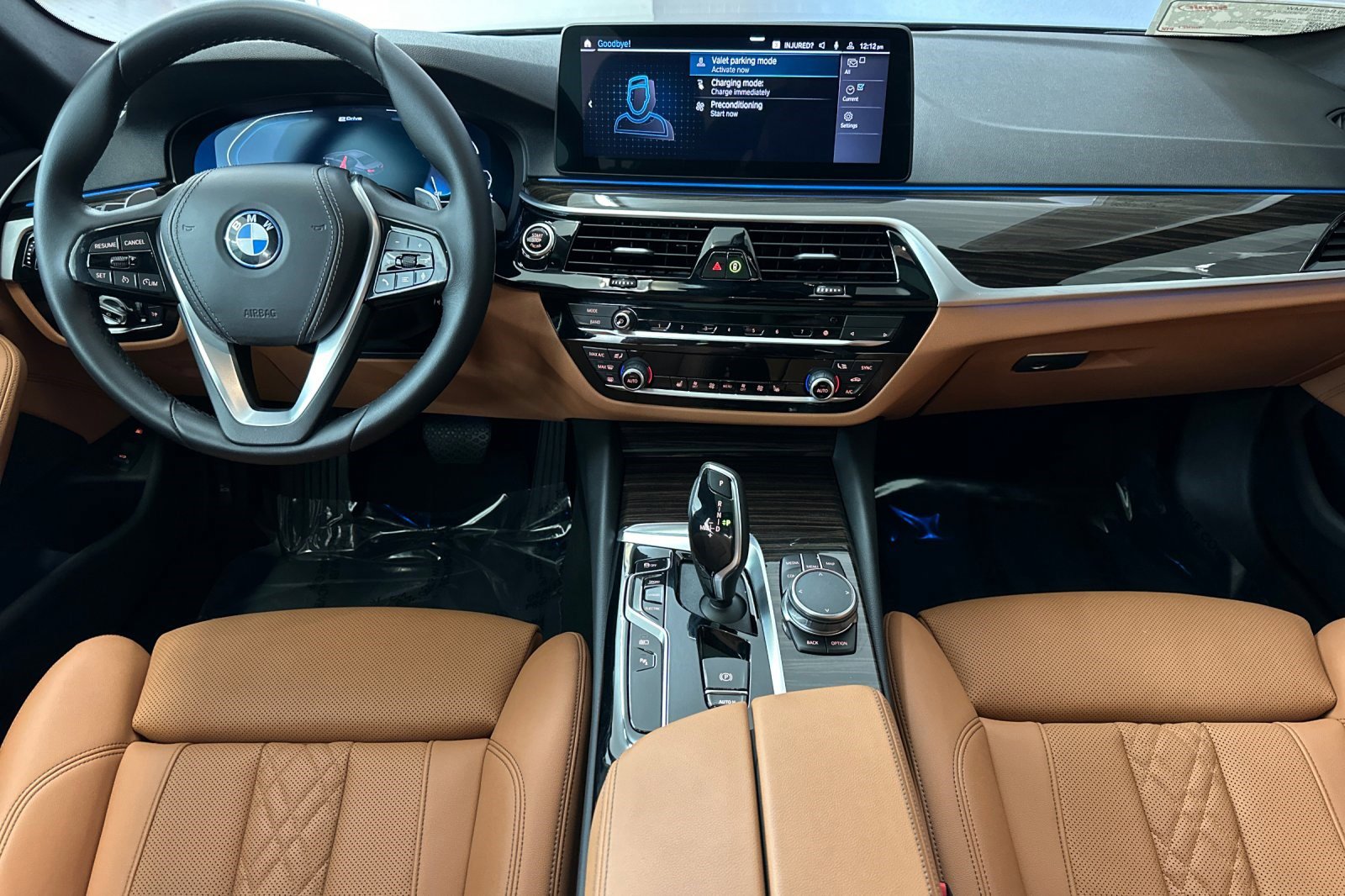 Certified 2023 BMW 530e w/ Convenience Package image 26