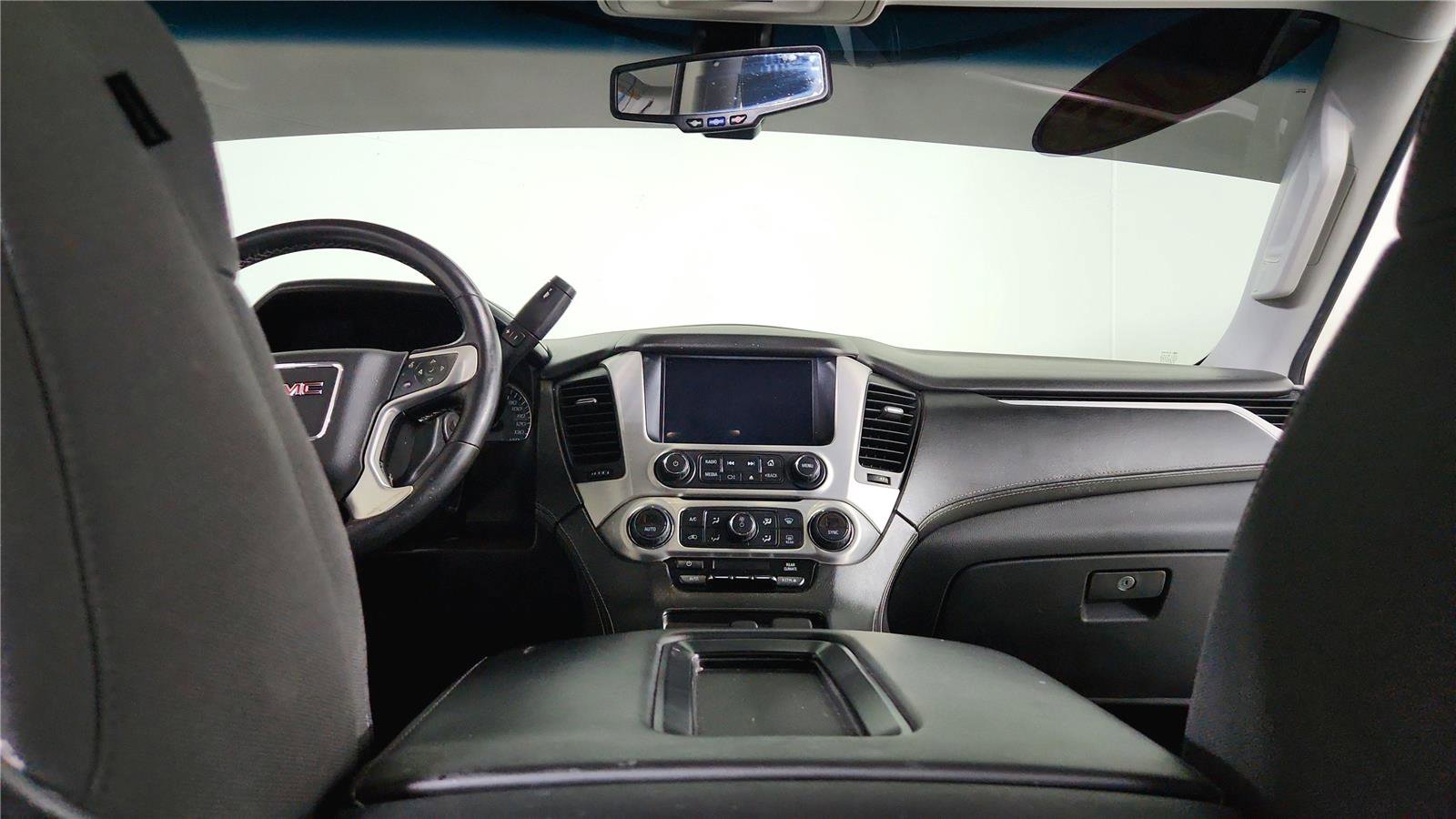 Used 2015 GMC Yukon SLE w/ Convenience Package image 14