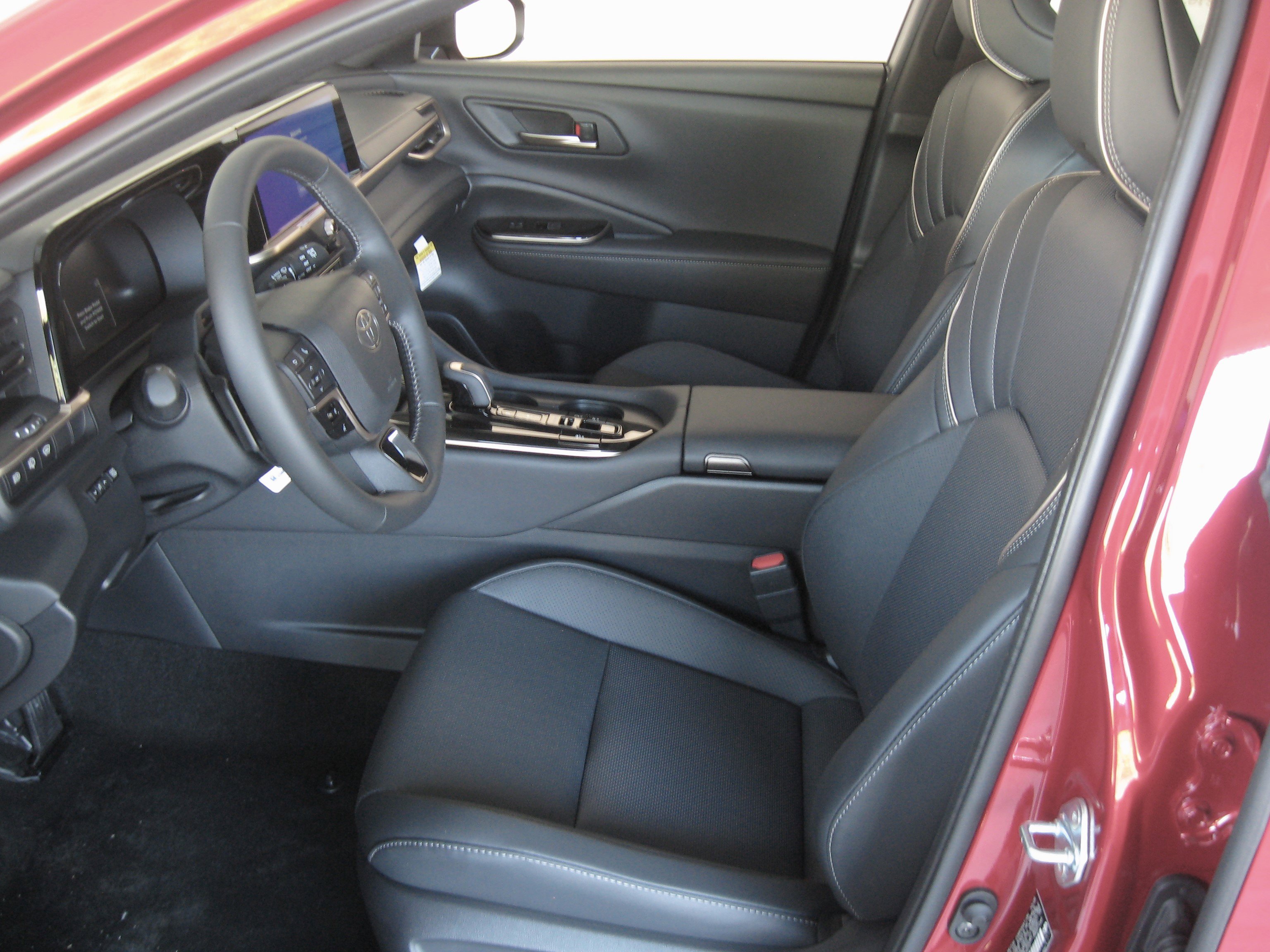 New 2025 Toyota Crown Signia image 18