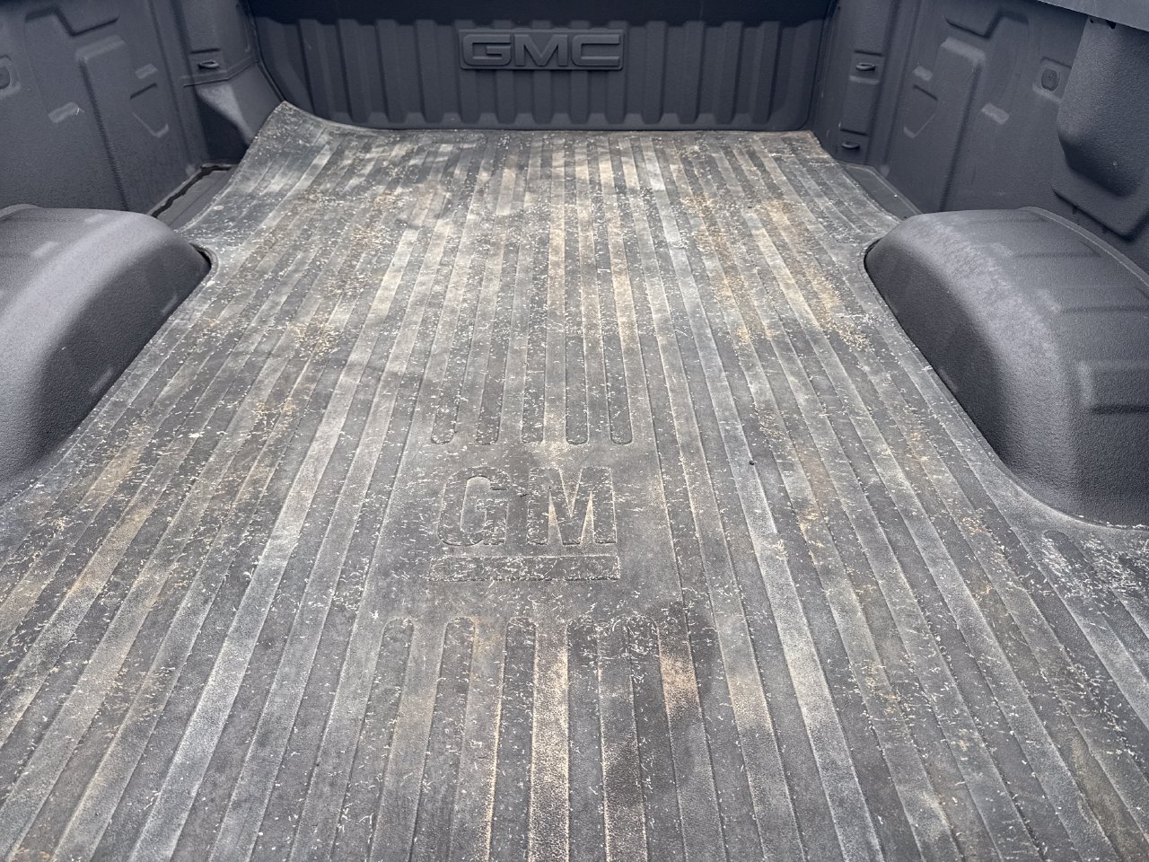 Used 2024 GMC Sierra 3500 SLE w/ SLE Value Package AWD/4WD image 11