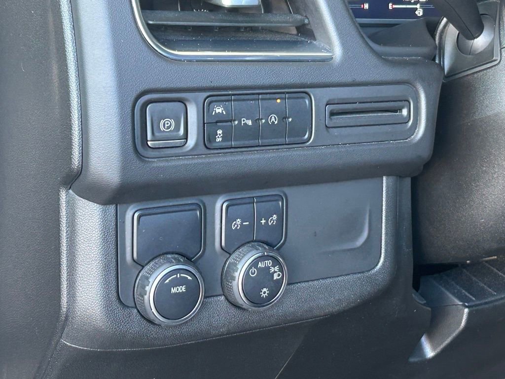 Used 2023 Chevrolet Tahoe LT image 34